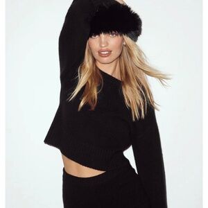 Alo cashmere embrace sweater